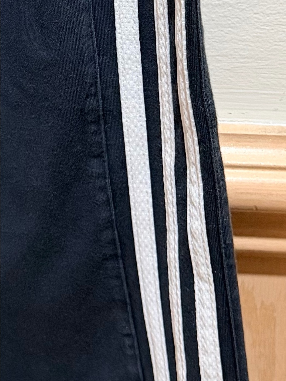 2005 Women’s adidas Black Track Pants with classic  3-line White Stripe ~ Size L - Picture 4 of 8